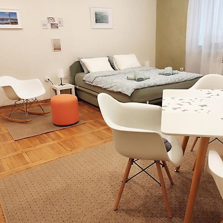 Center Obi-One Apartment Белград Екстериор снимка